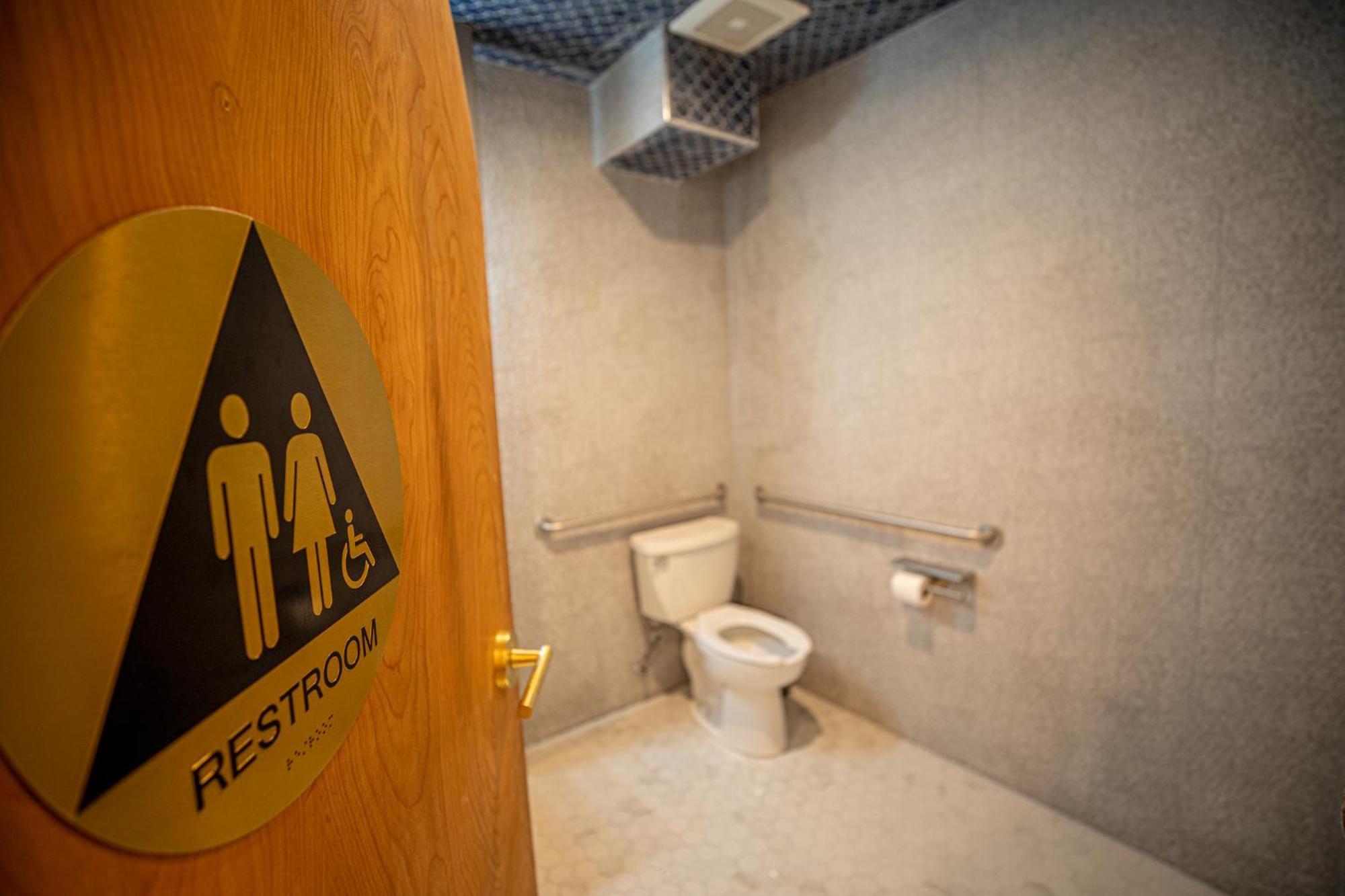 Social Stays - Santa Barbara'S First Hostel On State Street Extérieur photo